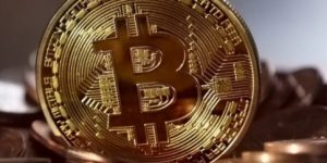 比特币主导地位降至40%以下。未来是否属于山寨币？